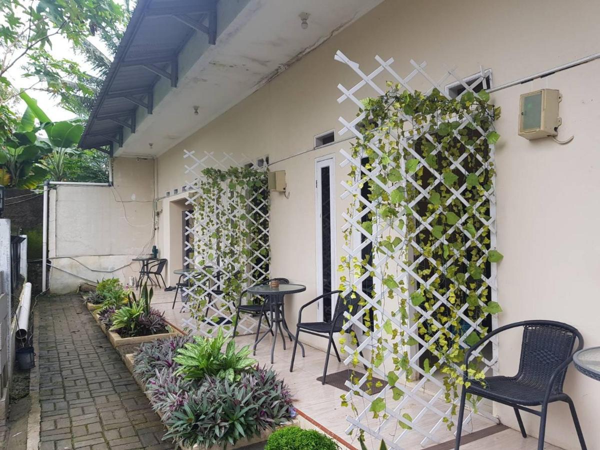 Bakom Inn Syariah Bogor Exterior photo